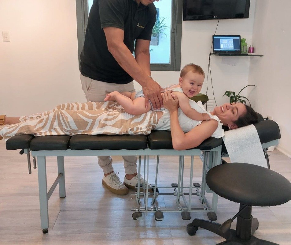 Cuidado quiropráctico en bebés y niños
